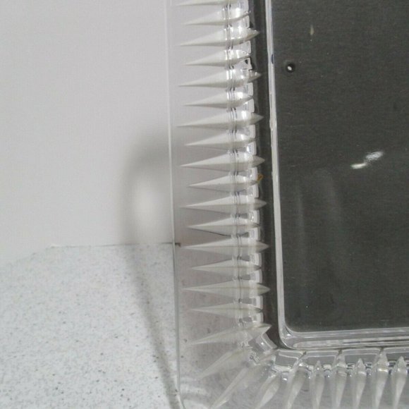 *Beautiful Carved Miller Rogaska Crystal 10" x 13" Table Top Chain Easel - Picture 4 of 12